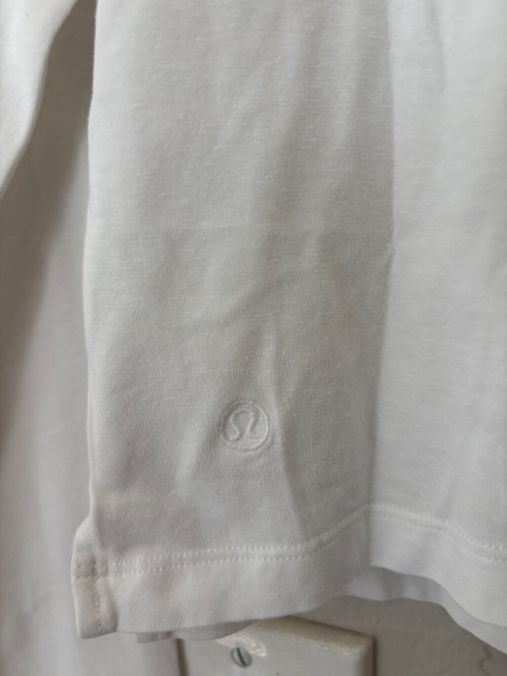 White Lululemon Classic-Fit Cotton-Blend Long Sleeve Shirt Size Small - Picture 5 of 6